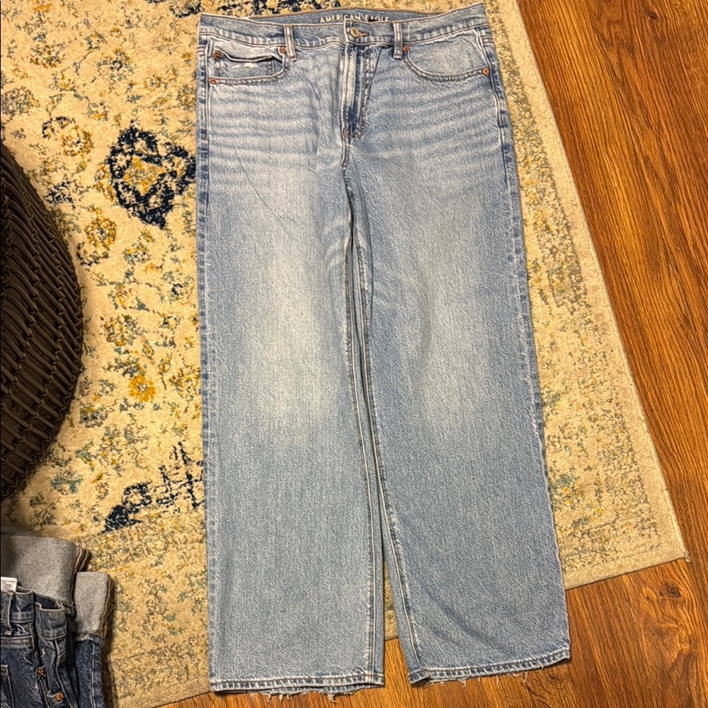 American Eagle- Stovepipe Jeans